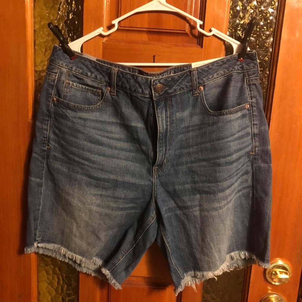 American Eagle Boyfriend Denim Shorts